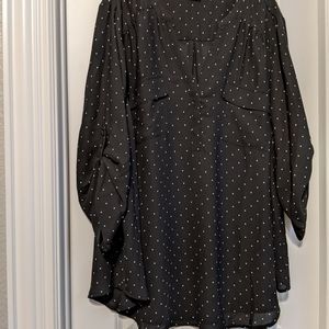 Torrid Harper Top Size 3 Back/White Polka Dot